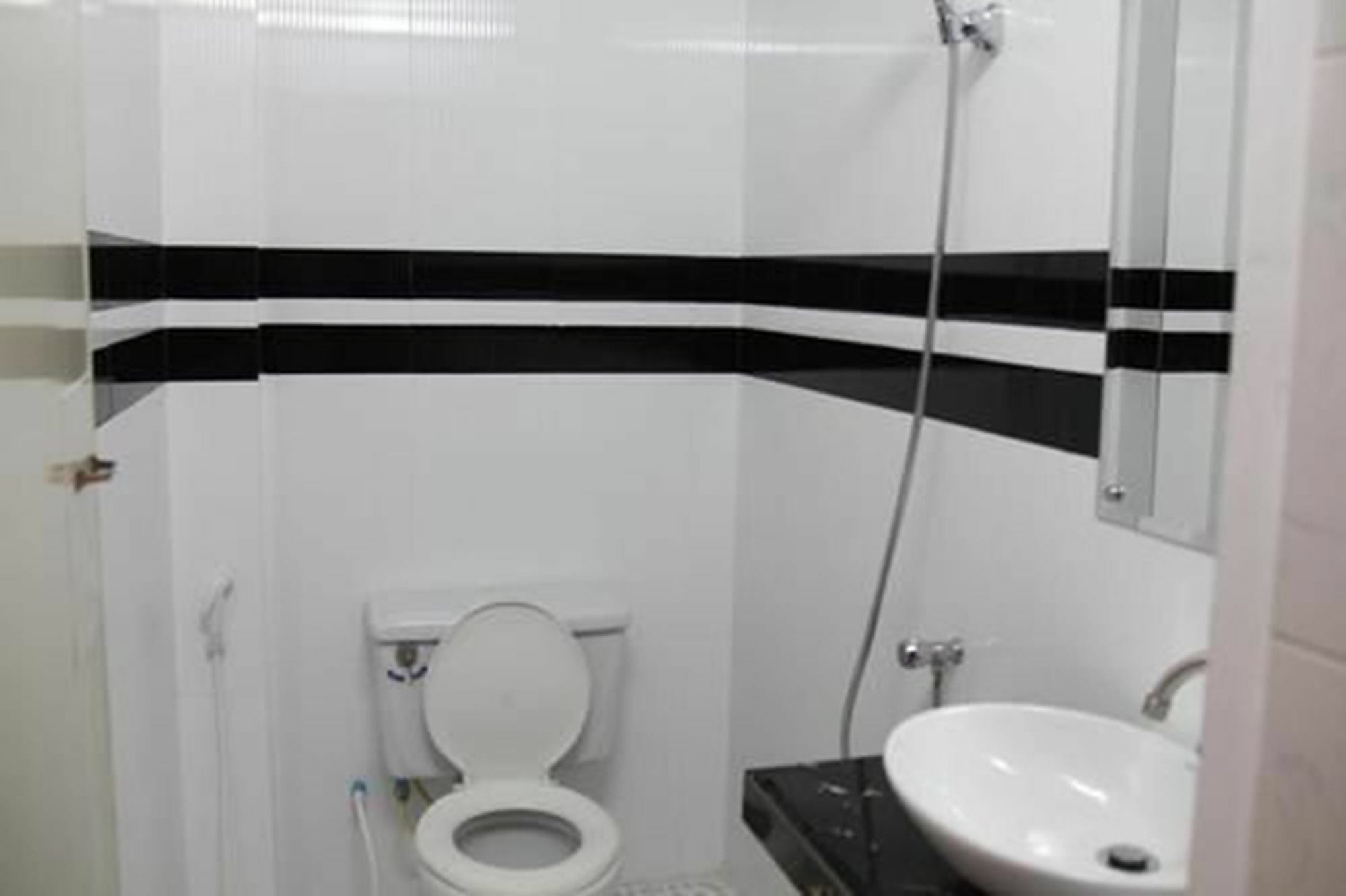 Capitol 3 Guesthouse Phnom Penh Zewnętrze zdjęcie