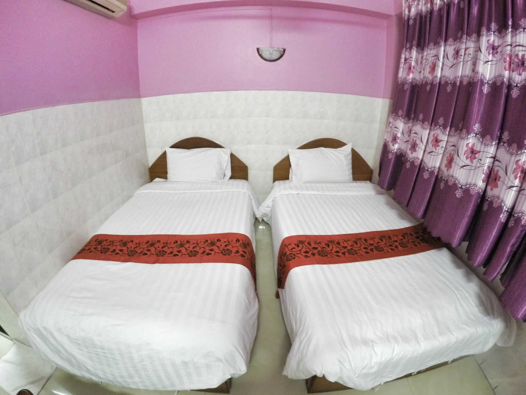 Capitol 3 Guesthouse Phnom Penh Zewnętrze zdjęcie